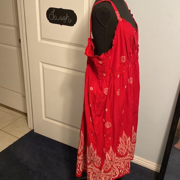 Red ivory paisley print midi dress - Picture 4 of 8